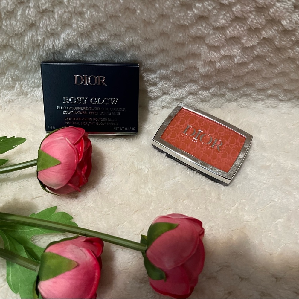 DIOR ROSY GLOW BLUSH IN 015 CHERRY NWT! - Picture 1 of 4